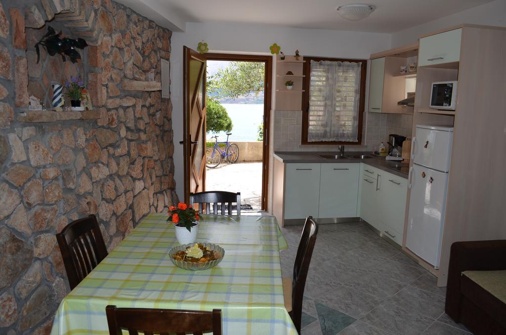 Apartments Lora Baška Oda fotoğraf