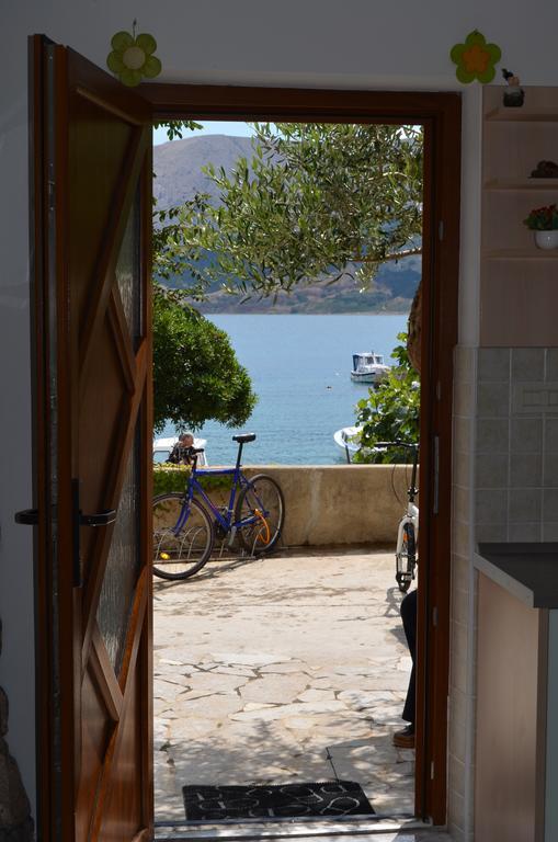 Apartments Lora Baška Oda fotoğraf